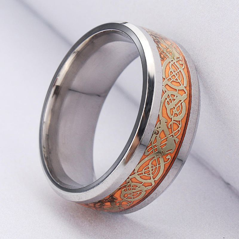 Lichtgevende Gouden Zilveren Draakpatroon Herenring 8mm Breed Titanium Staal Trendy Vingerring