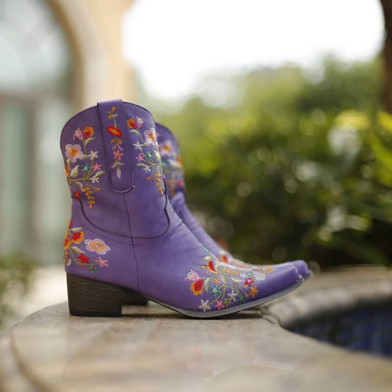 Grote Maat Vrouwen Retro Geborduurde Puntige Teen Chunky Hak Slip Op Cowboy Laarzen