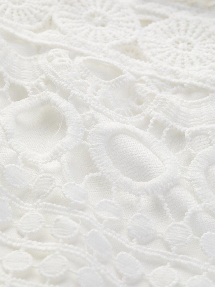 Witte Kanten Uitgeholde Elegante Jurk Met Hoge Hals En Lange Mouwen