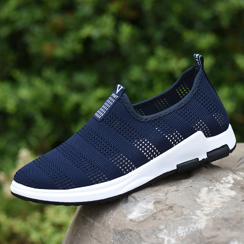 Heren Uitgeholde Ademende Stof Zachte Bodem Slip Op Comfortabele Sport Casual Wandelschoenen
