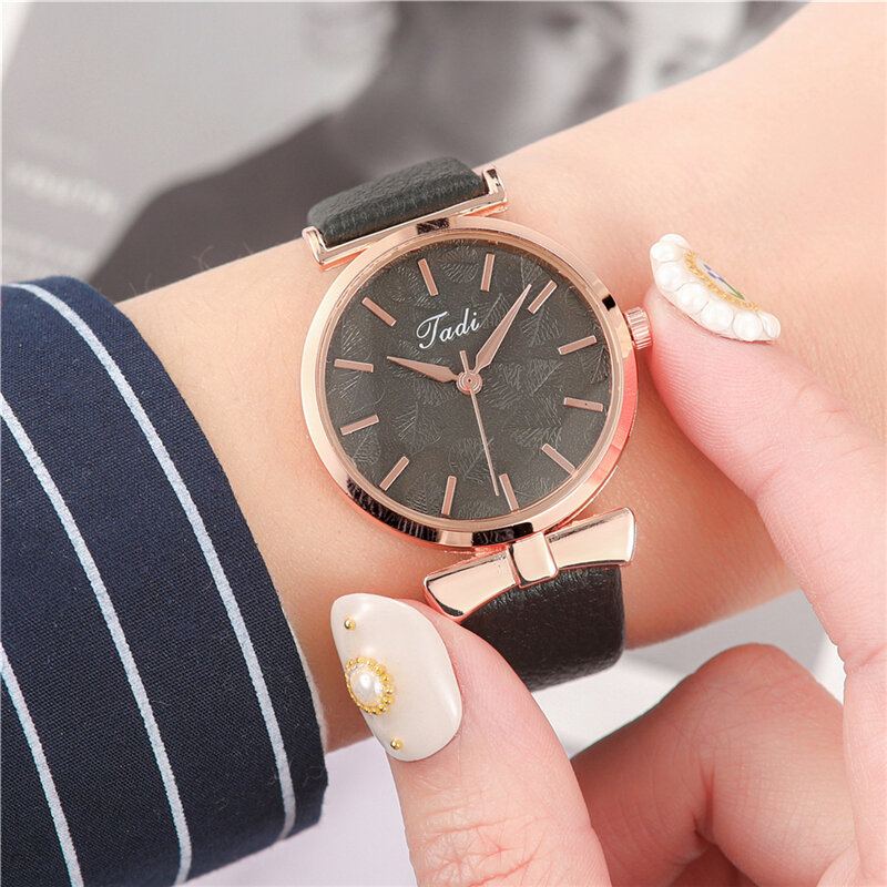 Fashion Casual Elegante Dames Horloges Lederen Band Wijzerplaat Rose Goud Pols Legering Kwarts Horloge