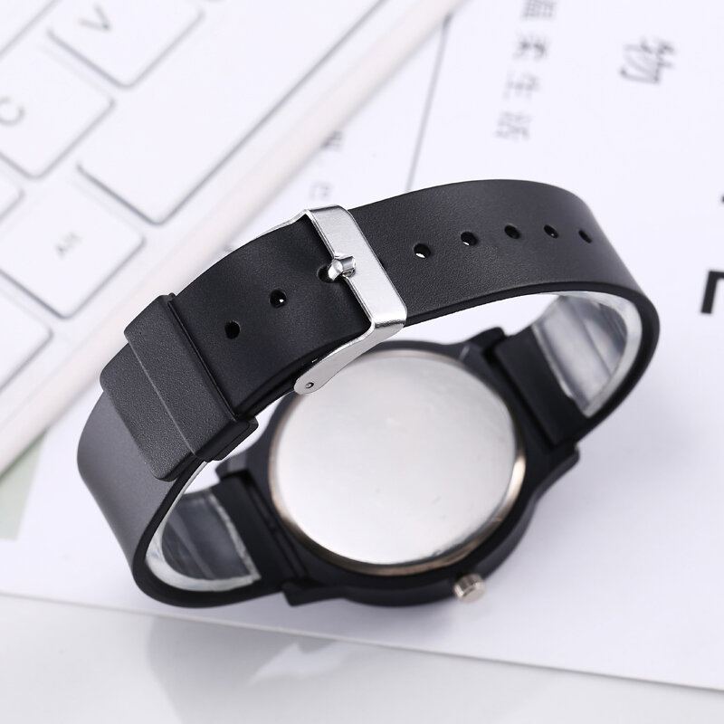 Mode Leuke Dames Horloges Grote Drie-wijzer Wijzerplaat Zwart Driedimensionaal Kleine Daisy Quartz Horloge